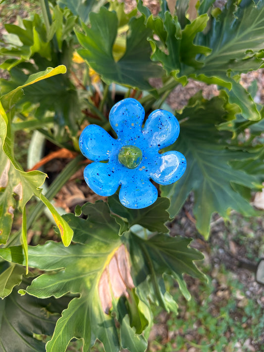 Flower Art Stakes - Blue with Green center