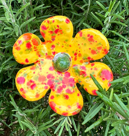 Flower Art Stakes - Yellow with Green center